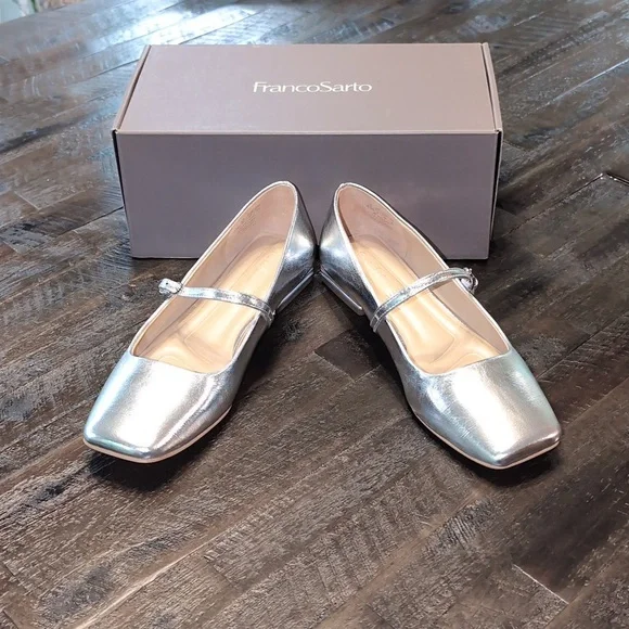 NWT - Franco Sarto Tinsley Metallic Silver Ballet Flats - Picture 1 of 11